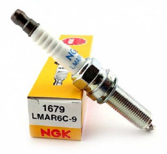 Свеча зажигания NGK LMAR6C-9 (Honda BF60,31908-ZZ3-003) Свеча зажигания NGK LMAR6C-9 (Honda BF60,31908-ZZ3-003)